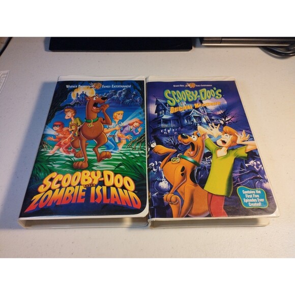 Other - Scooby-Doo on Zombie Island & The Original Mysteries VHS Clamshell Lot